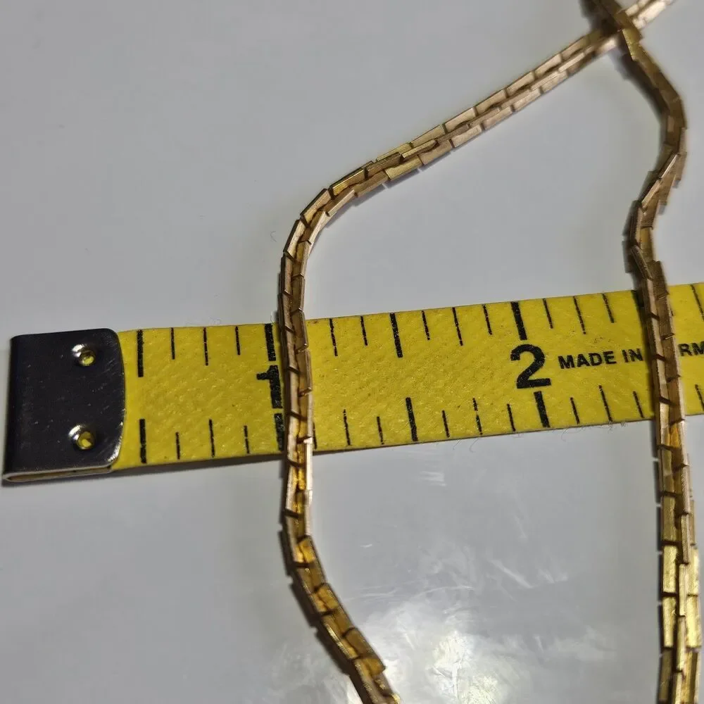 Gold Tone Chunky Chain Necklace 18